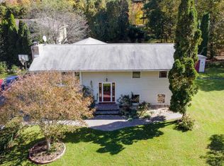 3 Glen Brook St, Stanhope, NJ 07874