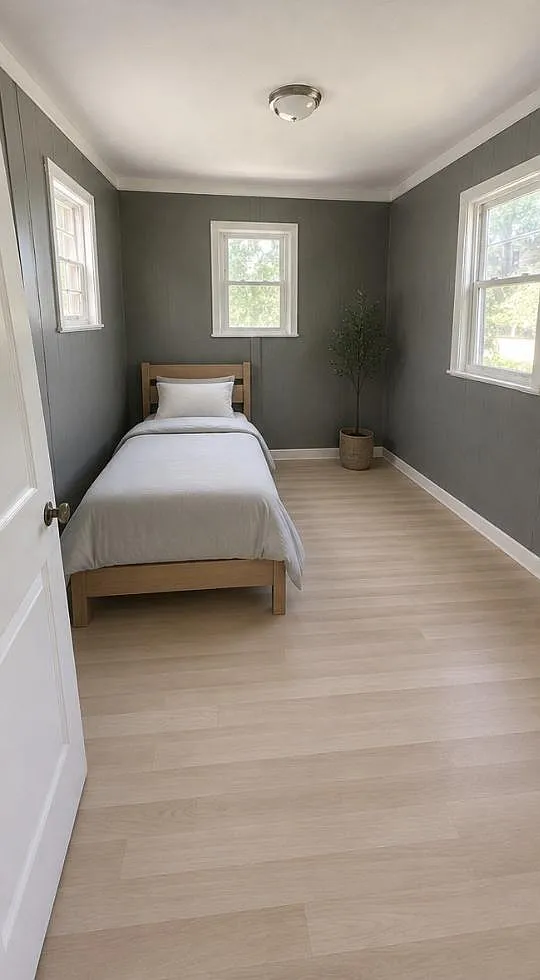 3 bed, 1.0 bath, 1156 sqft, $910 — Photo 1