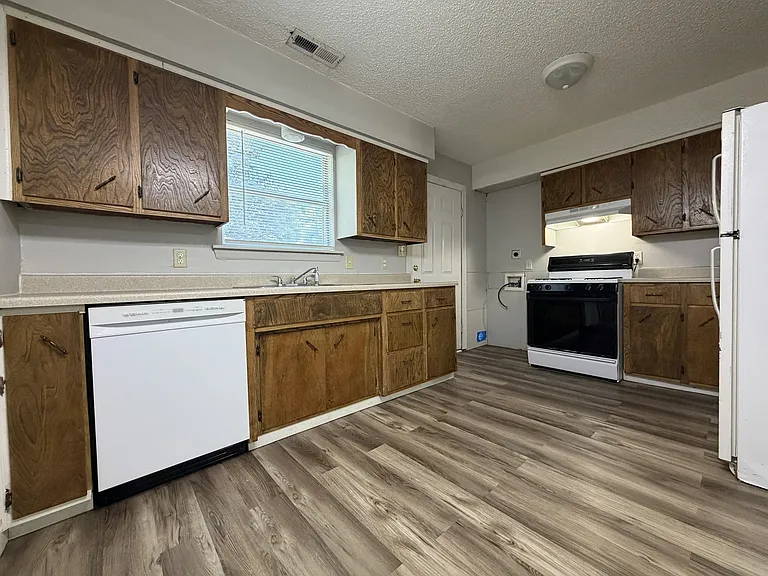 1309 S Washington Ave #4 — Photo 5
