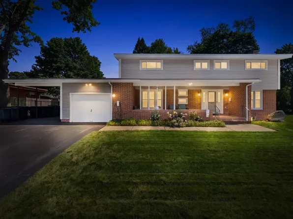 94 Florence Rd, Lowell, MA 01851