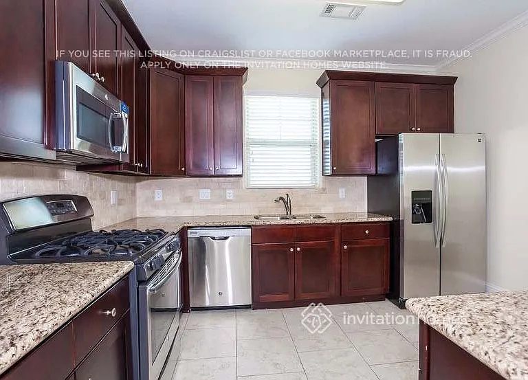 1307 Ainsley Way Dr — Photo 6