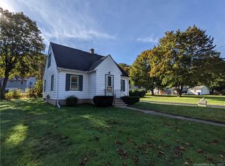 32 Stumpf Ave, Thomaston, CT 06787