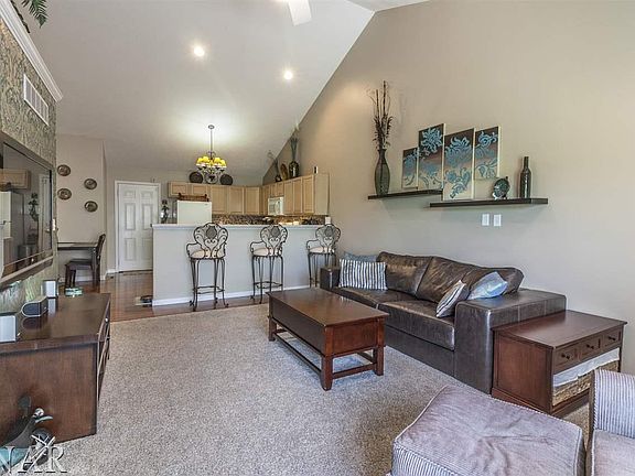 3rd image of 1816 Park West Dr
