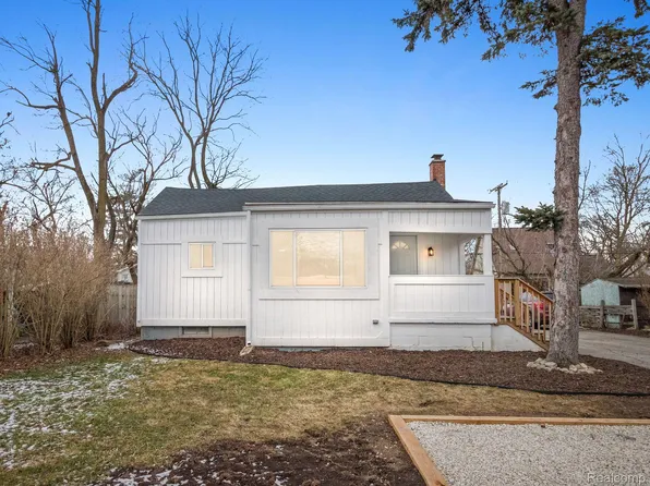 3304 Platt Rd, Ann Arbor, MI 48108
