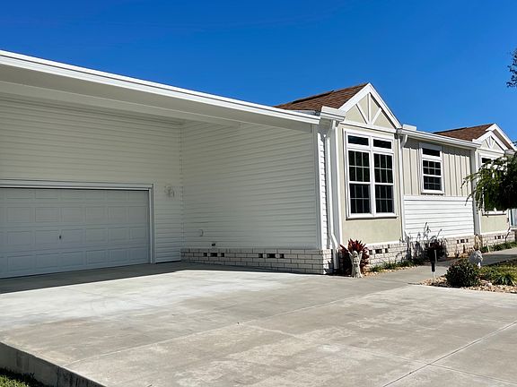 3rd image of 435 Watson Dr