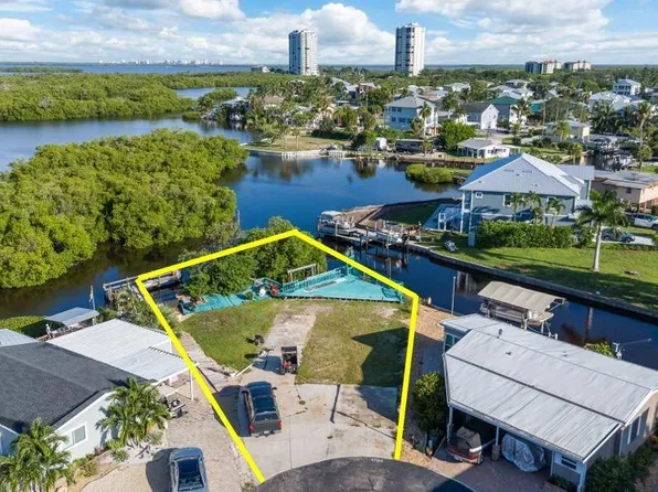 4785 Mali CT, BONITA SPRINGS, FL 34134