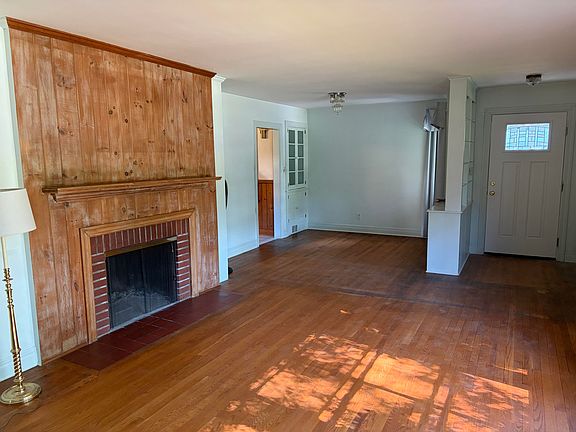 4th image of 33 Morrison Ave