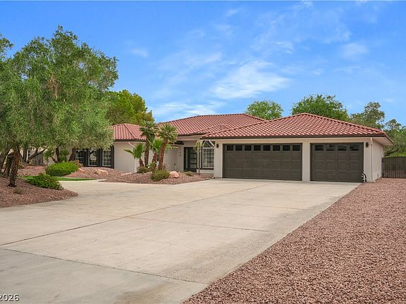 4th image of 3150 S Tenaya Way