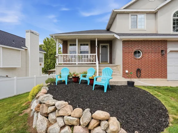 581 Compass Cir, North Salt Lake, UT 84054