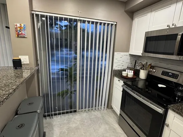 1750 NE 115th St APT 108, Miami, FL 33181