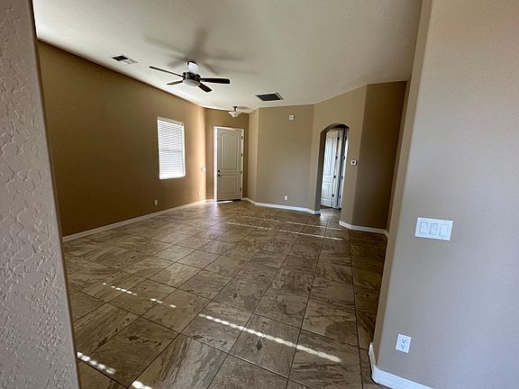 3rd image of 4606 N Salem Pl