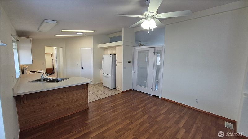 5th image of 1918 Harrison Avenue #34