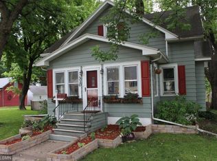 310 13th St E, Glencoe, MN 55336