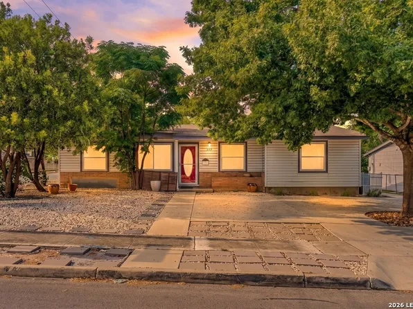 359 Pilgrim Dr, San Antonio, TX 78213