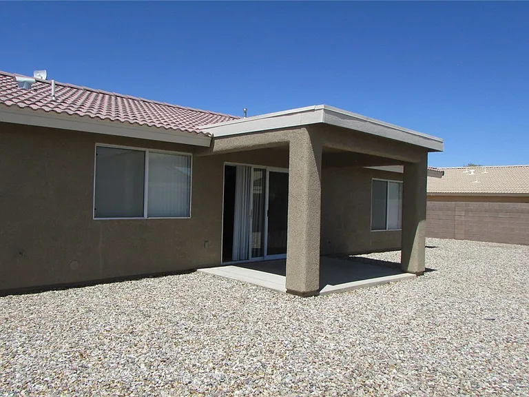 2402 E Prickly Pear Dr — Photo 15