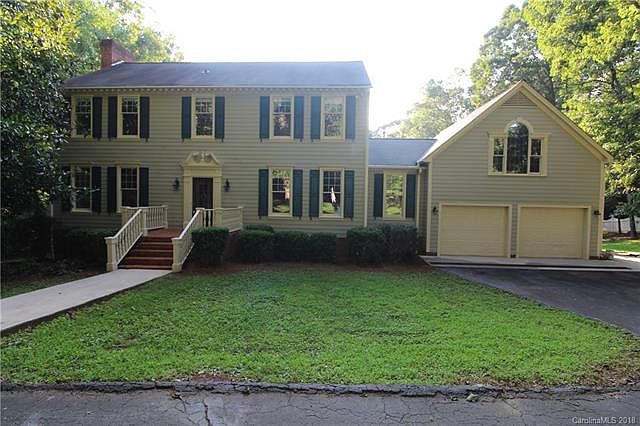 1st image of 328 W Glen Eagles Rd
