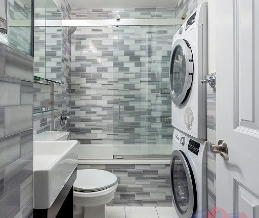 3rd image of 273 W 10th St APT 3RE