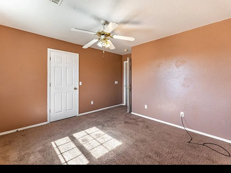 1309 E Glendale Ln — Photo 19