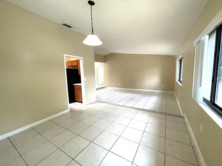 8422 Margarita Dr — Photo 8