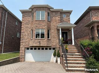 333 Roff Avenue, Palisades Park, NJ 07650