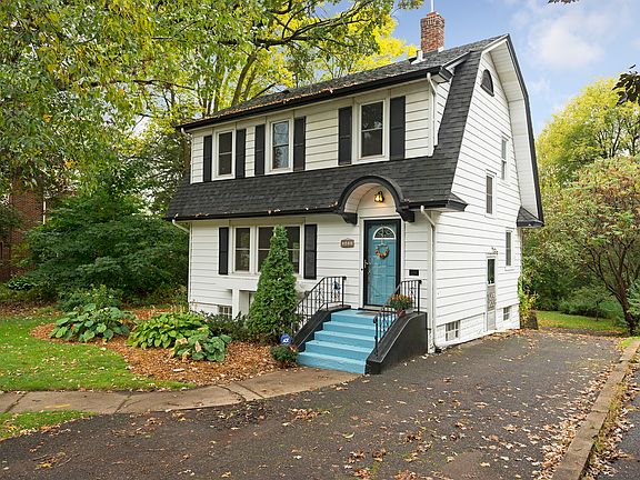 3rd image of 1417 Edgerton St