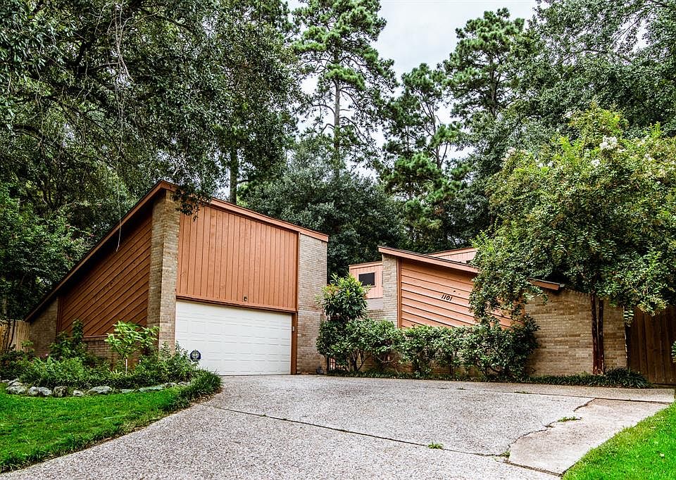 1st image of 1101 Sleepy Hollow Cir