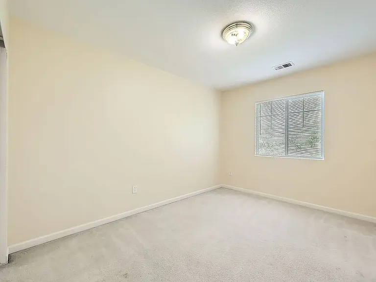 4809 Lucca Dr — Photo 23
