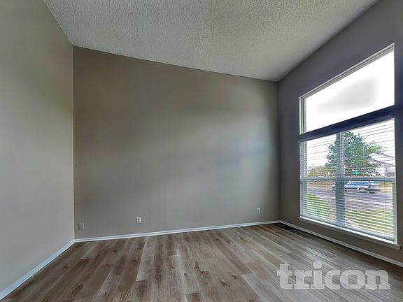 3rd image of 10341 Routt St