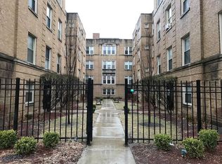 211 Washington Blvd APT 2N, Oak Park, IL 60302