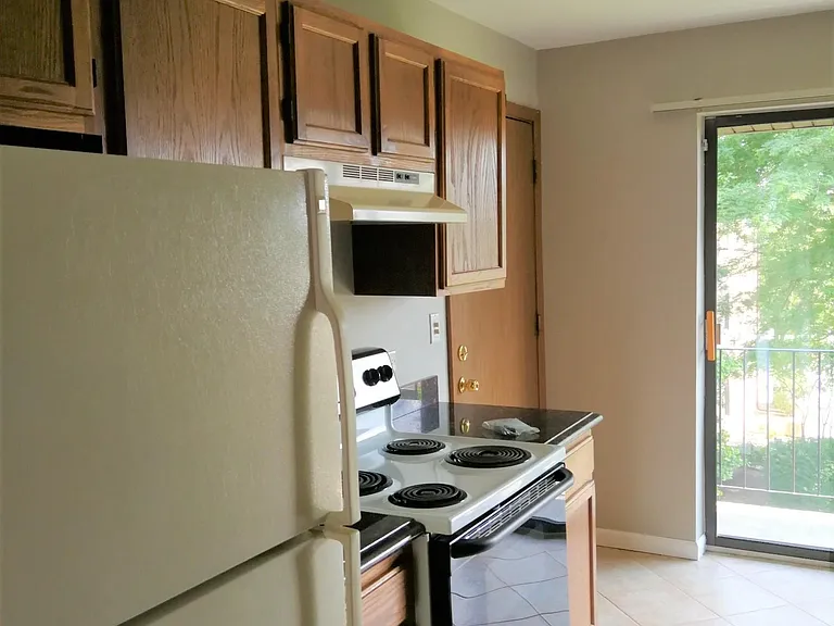 1746 S Washington St #0 — Photo 6
