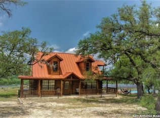 306 Walter White Ranch Rd, Leakey, TX 78873