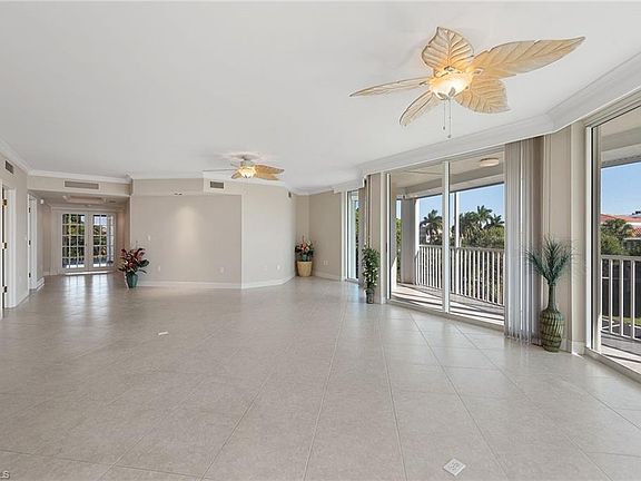 4th image of 1070 S Collier Blvd APT 401