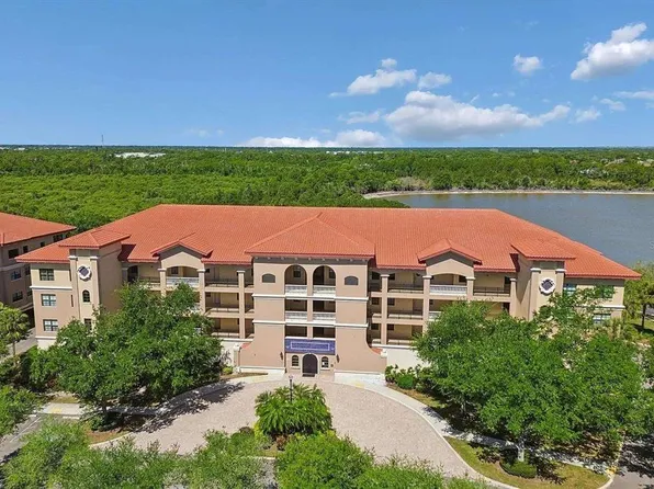 7702 LAKE VISTA COURT #202, BRADENTON, FL 34202