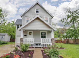 909 S Clayton St, Bloomington, IL