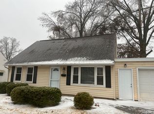 3409 S 4th St, Southern View, IL 62703