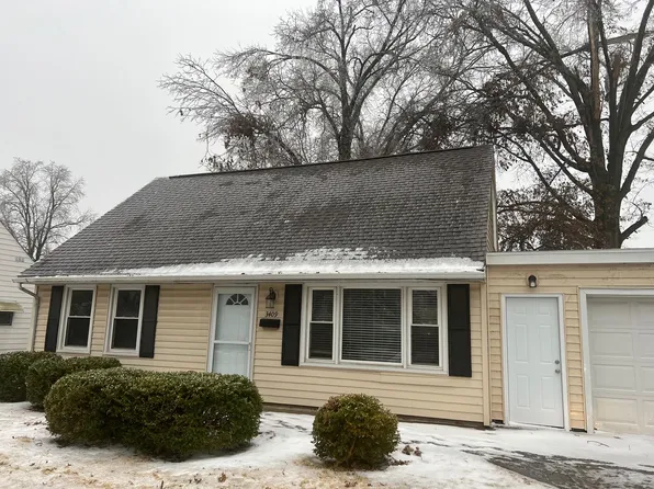 3409 S 4th St, Southern View, IL 62703
