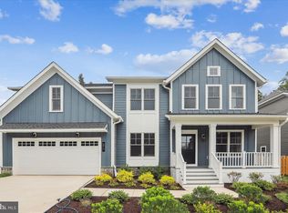 5917 Lone Oak Dr, Bethesda, MD 20814