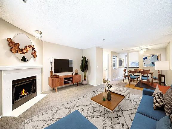 2nd image of 802 45th St NE APT 14-302