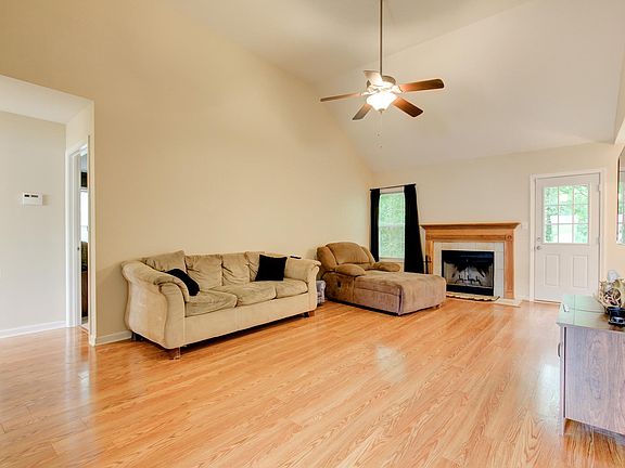 2nd image of 1137 Gunpoint Dr
