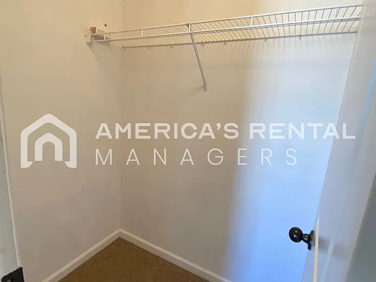 133 The Heights Dr — Photo 12
