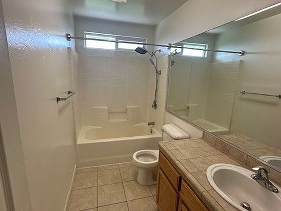 2nd image of 837 Greenwood Meadow Ln