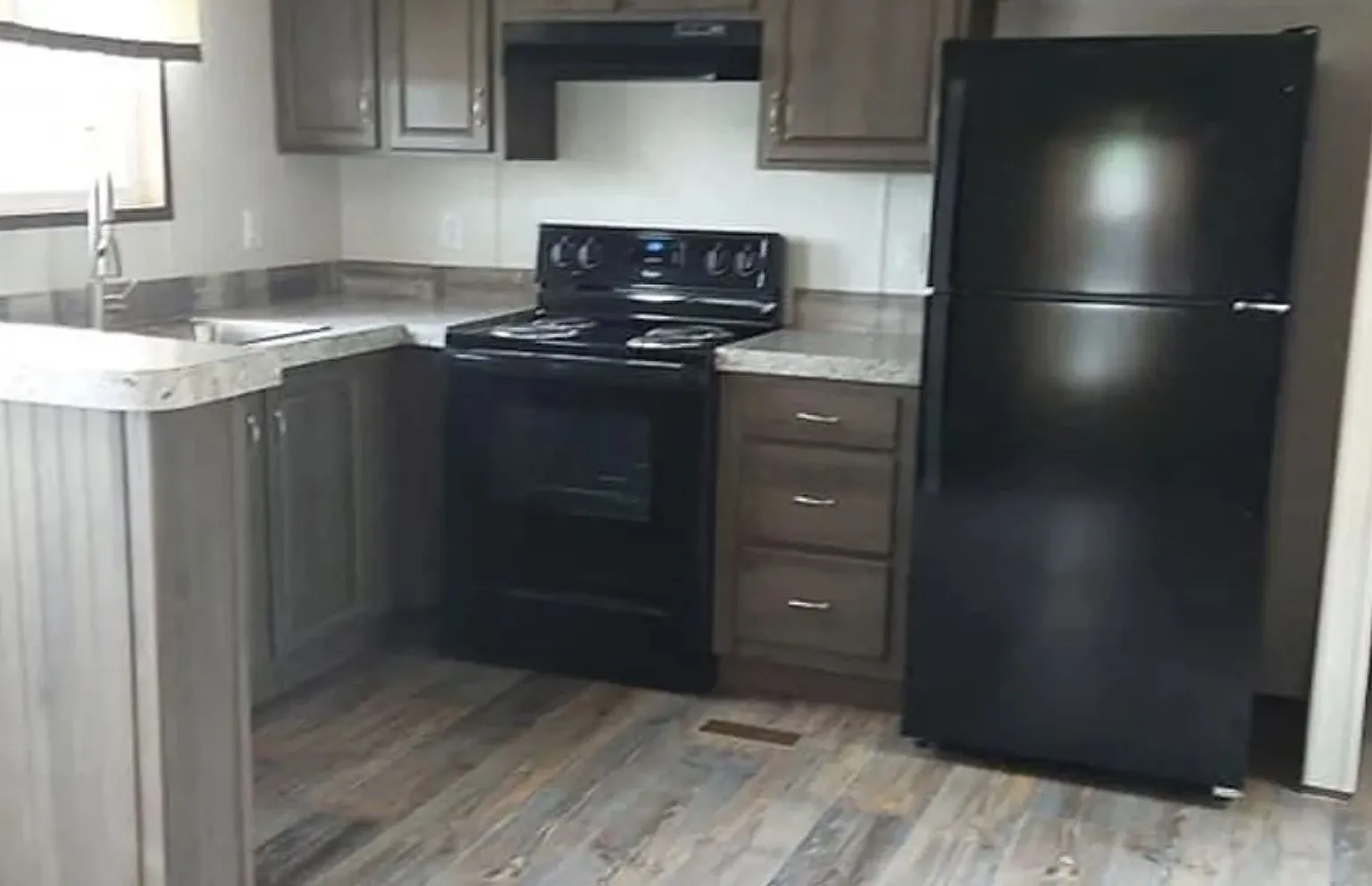 1 bed, 800 sqft, $1,175 — Photo 3