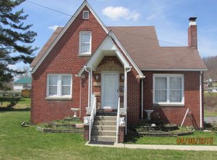 2876 Ritter Dr, Shady Spring, WV 25918