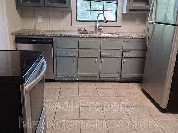 5th image of 1116 Potter Ave