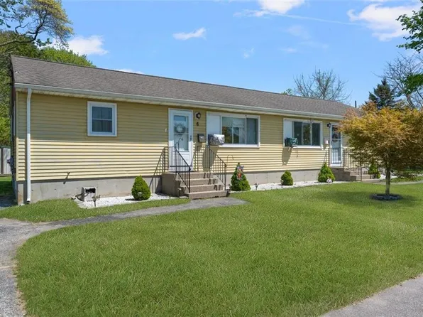 8 A St, Westerly, RI 02891