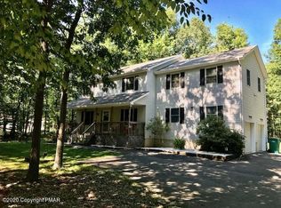 1493 N Rocky Mountain Dr, Effort, PA 18330