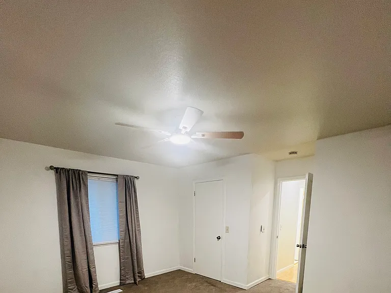 901 Russell Ave #115 — Photo 13