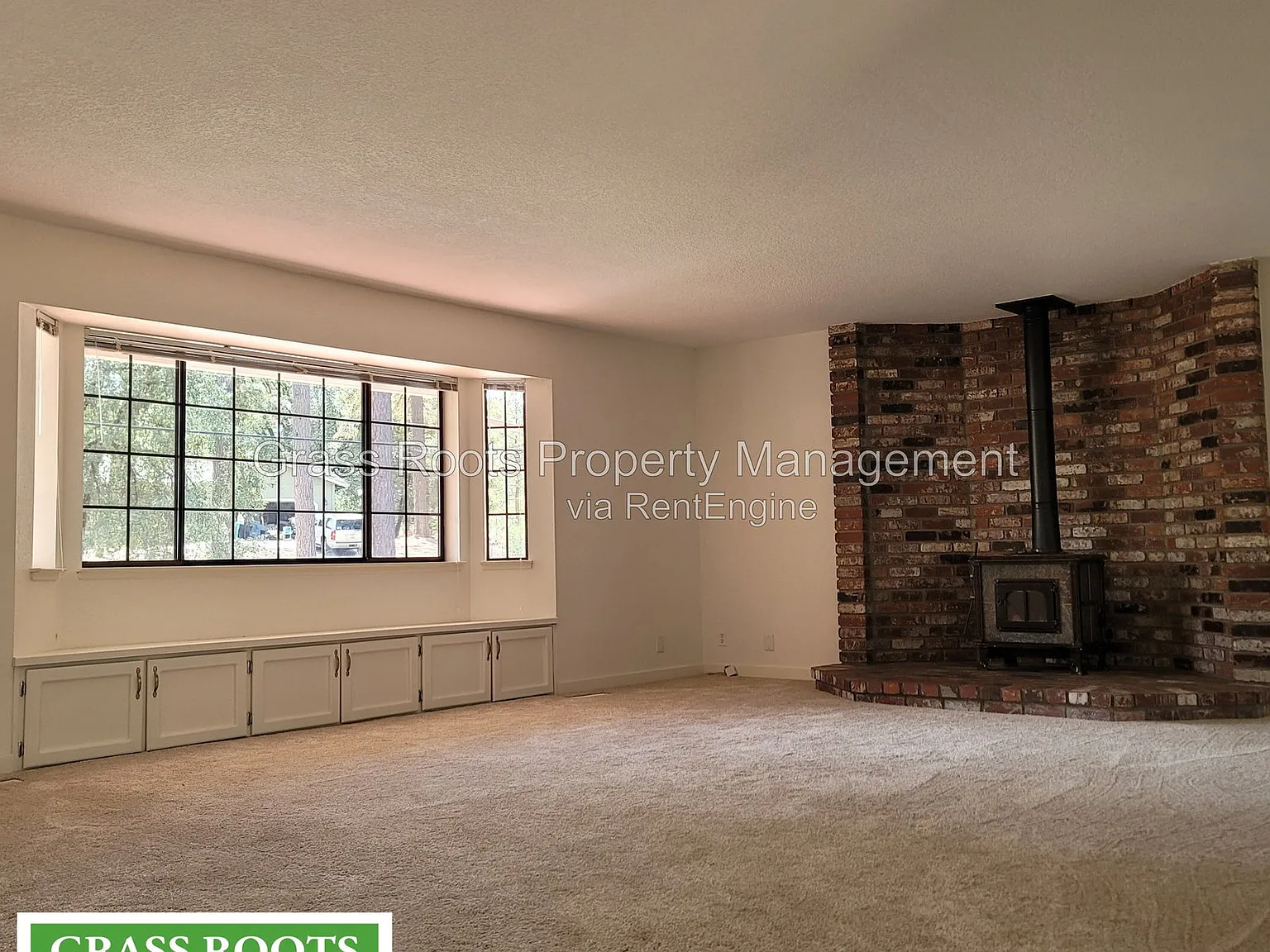 3 bed, 2.0 bath, 1731 sqft, $2,495 — Photo 3