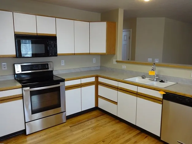 4057 S Kirk Ct — Photo 2