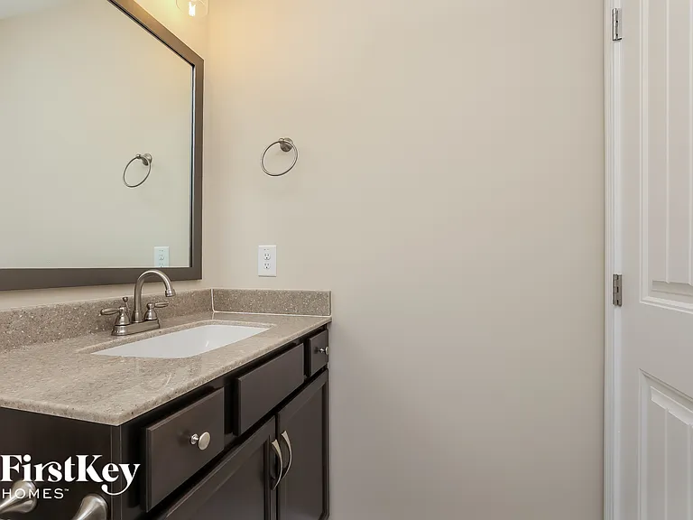 1061 Brightwood Ct — Photo 13